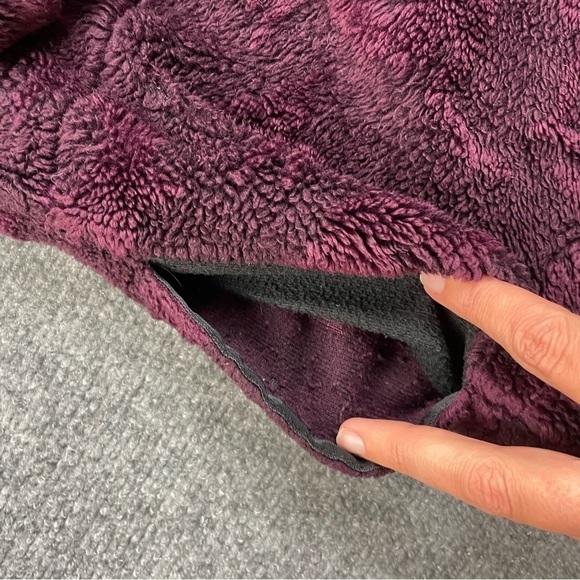 COLUMBIA Women’s Plum Plush Zip Up Fleece Hooded  Jacket size: Medium - Picture 4 of 9